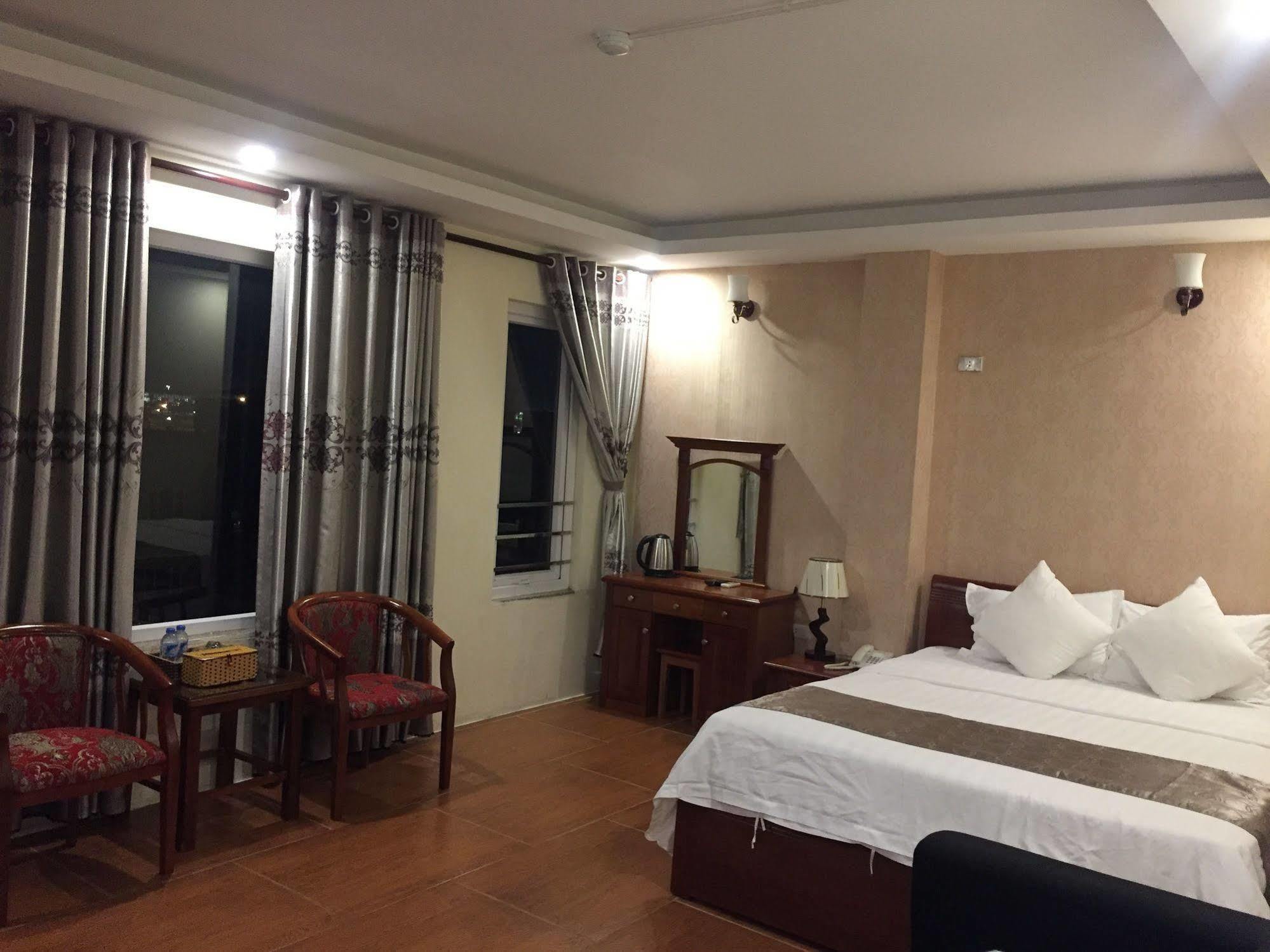 ชิโอ โฮเทล แอนด์ อพาร์ตเมนต์ Hotel โหน่ยบ่าย ภายนอก รูปภาพ